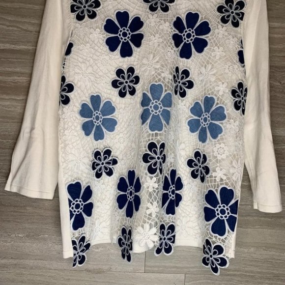 Women’s Alfred Dunner Floral Overlay Blouse - Picture 2 of 6